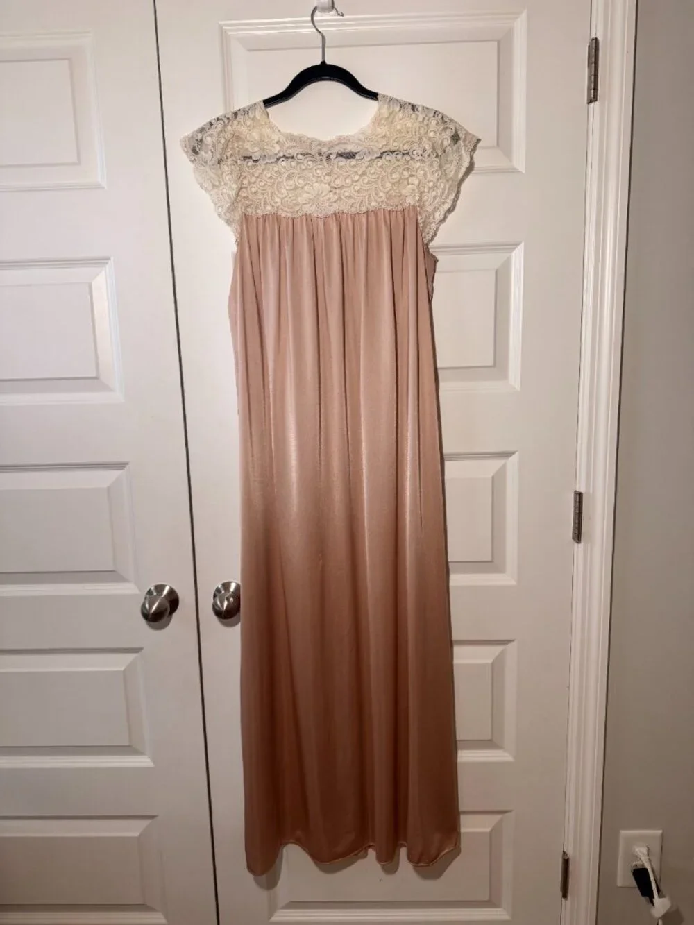 Vintage Shadowline Lace Nightgown | Champagne Pink | Women’s Small